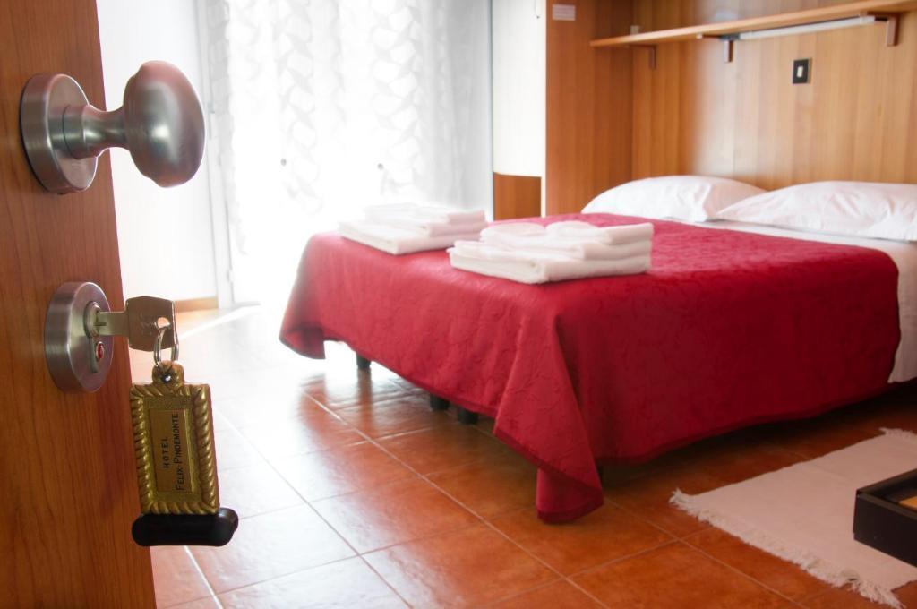 Hotel Felix Pindemonte Lido di Jesolo Room photo
